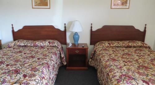 Dry Ridge Motor Inn エクステリア 写真