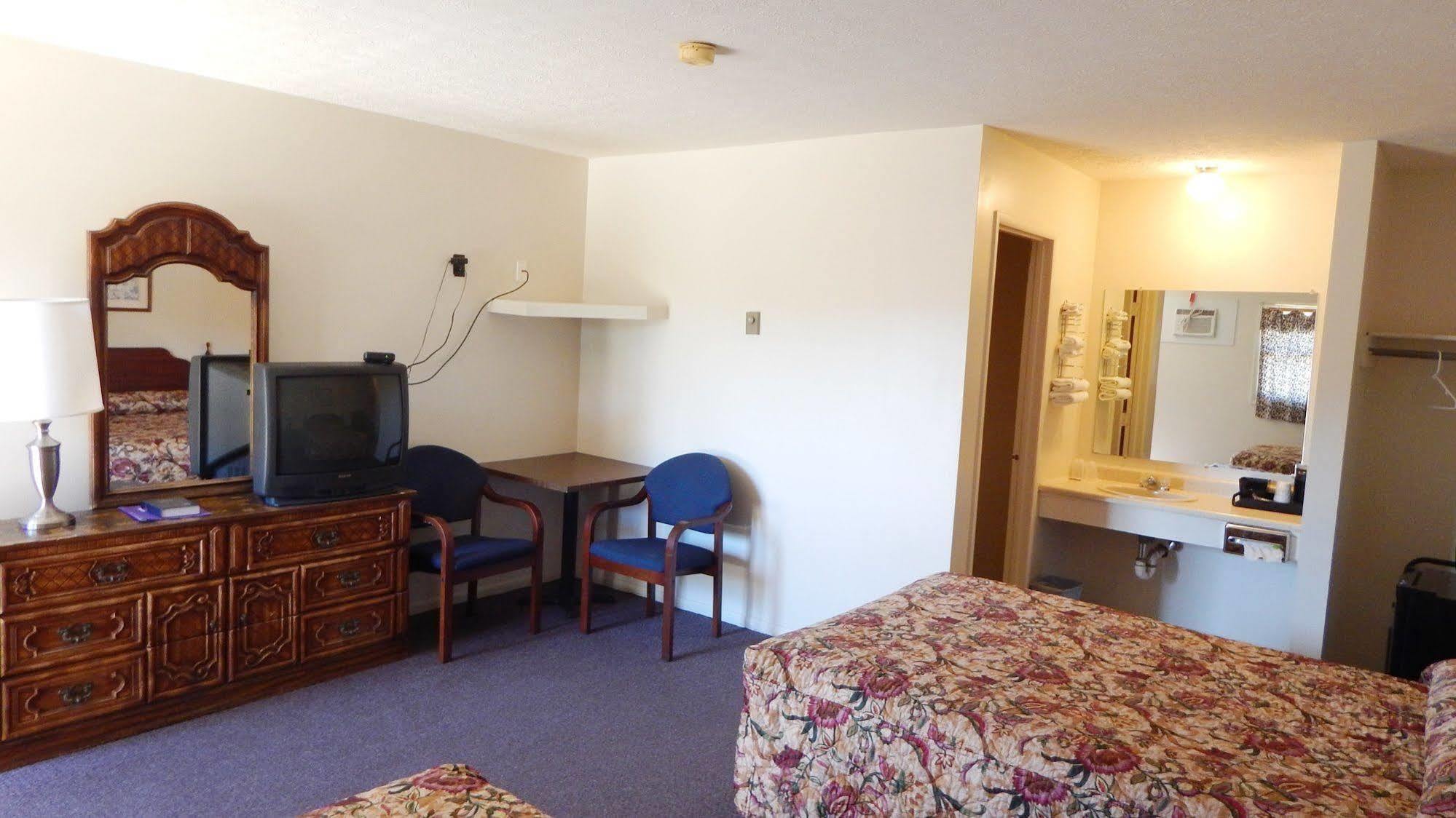 Dry Ridge Motor Inn エクステリア 写真